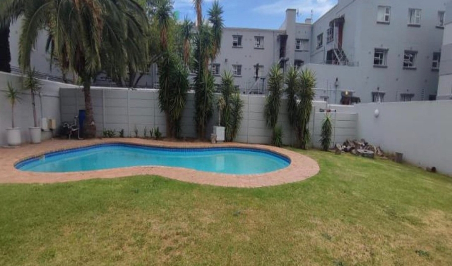 2 Bedroom Property for Sale in Zonnebloem Western Cape